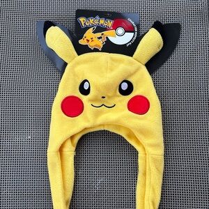 Pokémon Pikachu gotta catch them all yellow beanie hat with poke balls